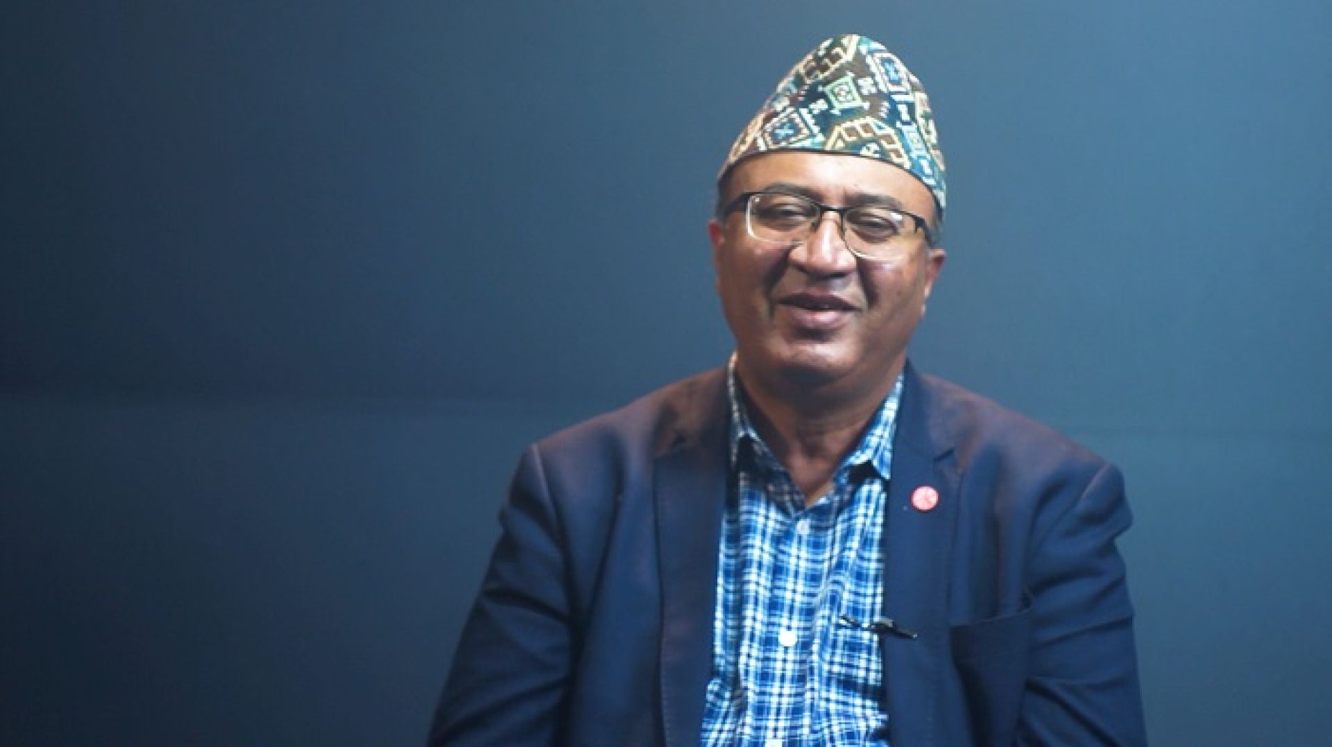 दशैंमा बजार चलायमान, निजी क्षेत्र अझै ‘पर्ख र हेर’कै अवस्थामा छ : हेमराज ढकाल